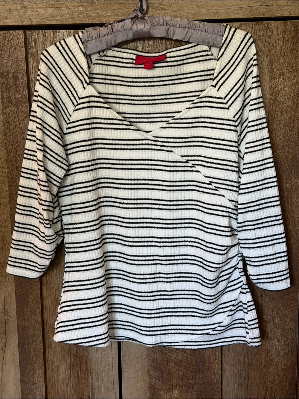 Jennifer López Women’s Black & White Striped Wrap-Style Top